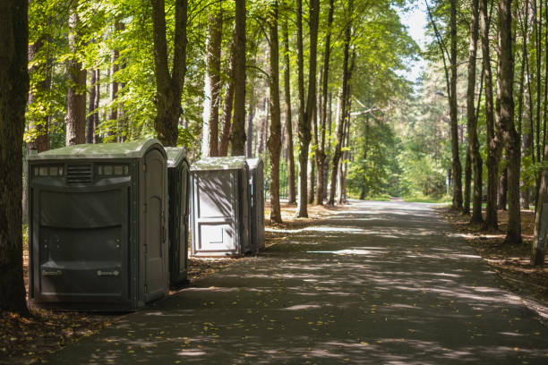 Best Portable restroom trailer rental  in River Ridge, FL